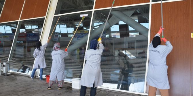Bozüyük Şehirlerarası Otobüs Terminali’nde Temizlik