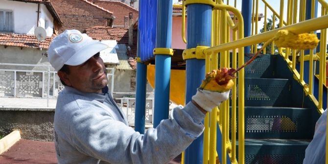 Parklarda Bakım Ve Revize Çalışmaları Devam Ediyor