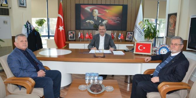 Karacabeyli Öğrencilere Destek