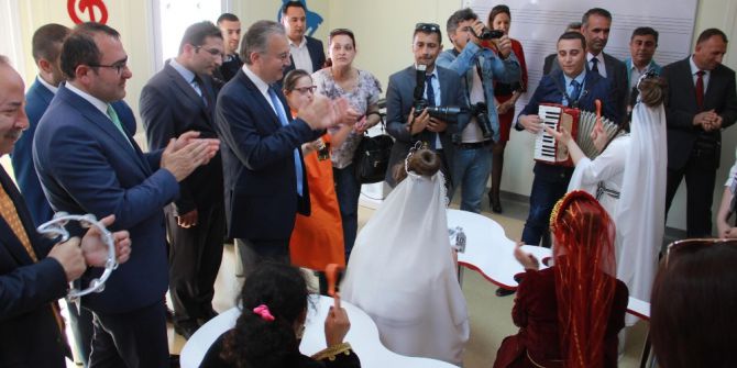 Edirne Valisi’nden Meslektaşlarına Çağrı: "Sözlü Değil, Fiili Dua Yapın"