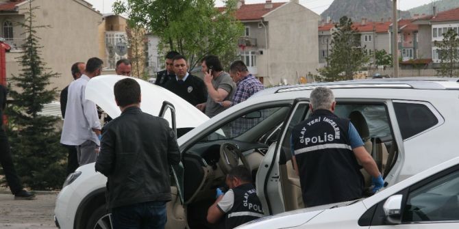 Polisin “Dur” İhtarına Uymayarak Kaçan Oto Hırsızı Vurularak Yakalandı