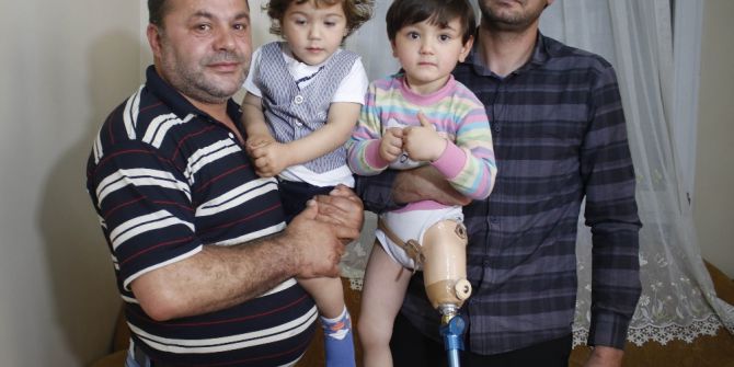 Babalarının Buluşlarıyla Hayata Tutundular