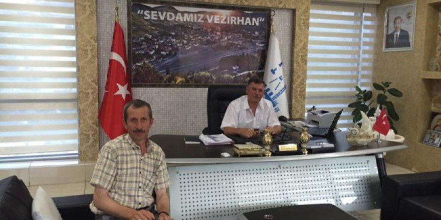 Vezirhanlı Din Görevlisinden Başkan Duymuş’a Veda Ziyareti