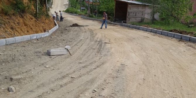 Göl Mahallesinde Kilitli Parke Çalışması