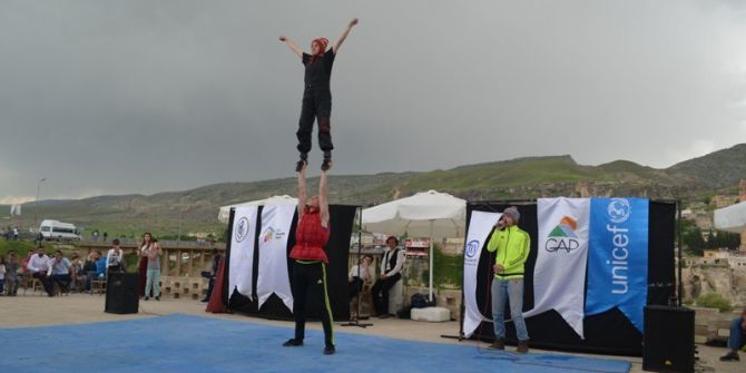 Hasankeyf’te Sirk Gösterisi Düzenlendi