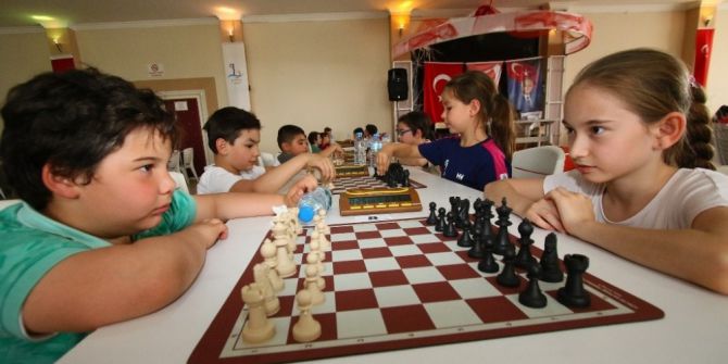 98 Sporcu Şampiyonluk İçin Hamle Yaptı