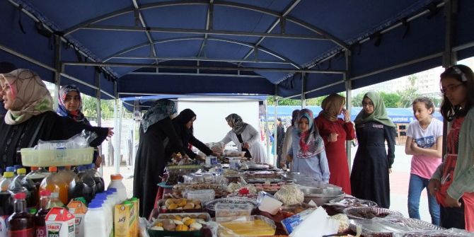 Hümeyra Ökten Kız Anadolu İmam Hatip Lisesi’nde Bahar Şenliği