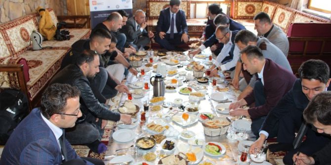 Hakkari’de “Çiçekler Solmadan” Projesi