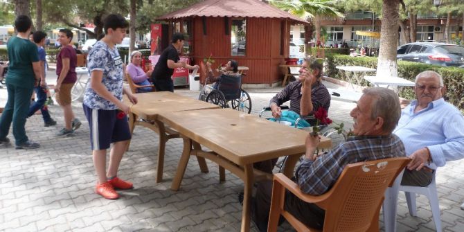 Gençler Geçmişine Sahip Çıkıyor