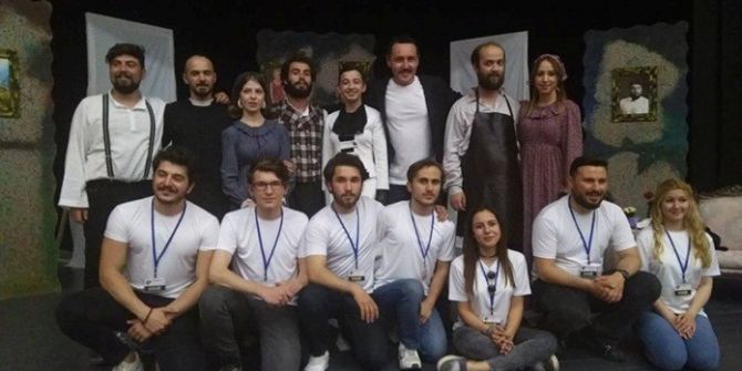 Hortlaklar Adlı Tiyatro Oyunu Büyük İlgi Gördü