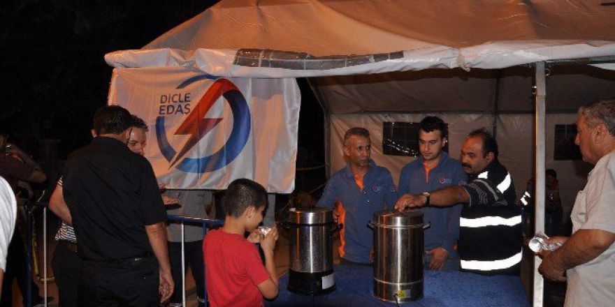 Dicle Edaş’tan Demokrasi Nöbetine Destek