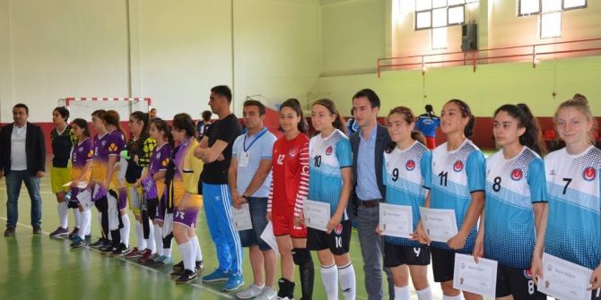 Futsal Lig’de Ankara Ve İzmir Finale Yükseldi