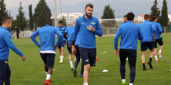 Akhisar Belediyespor’da 7 Futbolcu Sarı Kart Sınırında