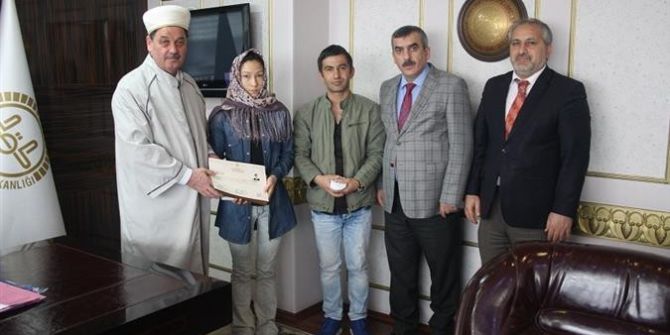 Kırgızistan Uyruklu Svetlana Bogdanova Müslüman Oldu