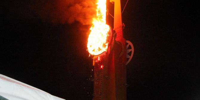 Üniversite Şenliğinde Görünmez Kaza; 40 Kişinin İçinde Bulunduğu Ranger Alev Aldı