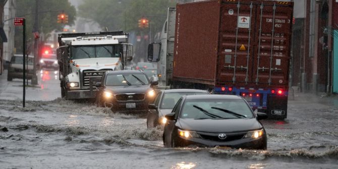 Abd’de Sel: 11 Ölü