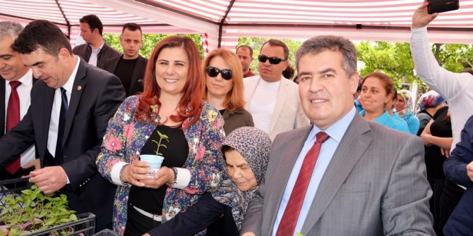 Başkan Çerçioğlu Buharkent’te Yerli Fide Dağıttı