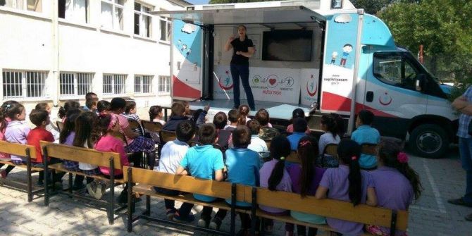 Söke’de Öğrenci Ve Öğretmenlere Sağlık Eğitimi Verildi