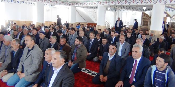 Erciş’te Hazreti Ömer Camisi Hizmete Açıldı