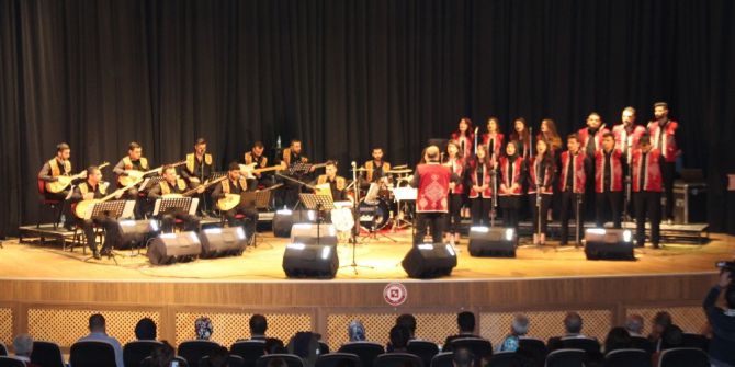 Elazığ’da Türk Halk Müziği Konseri