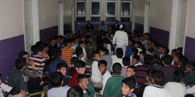 Taşlıçay Kaymakamı Yatılı Okulu Ziyaret Etti