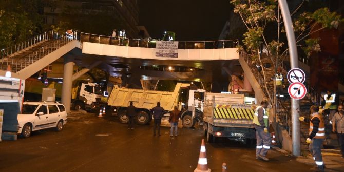 Mithatpaşa - Meşrutiyet Üst Geçidi Kaldırılıyor