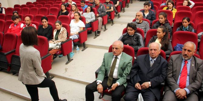 Samsun’da ’Iaaf Çocuk Atletizmi Antrenör Eğitim Semineri’ Düzenlendi