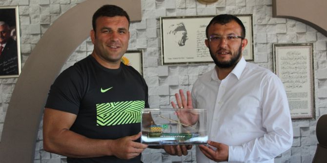 Başpehlivanlardan Başkan Yavaş’a Ziyaret