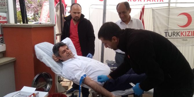 Kepez Ak Parti’den Anlamlı Bağış