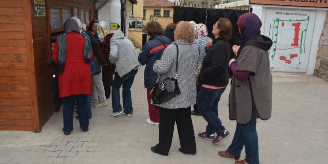 Emekli Öğretmenler Sinop’u Gezdi