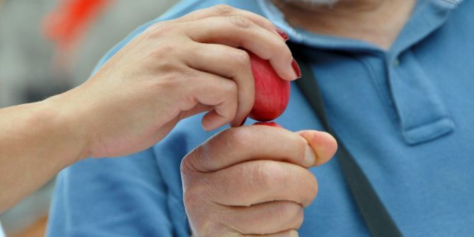 Renkli Yumurtalar Tokuşturuldu