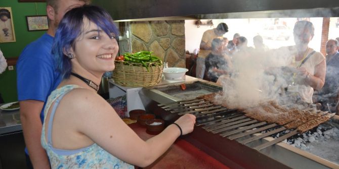 Slovakya Ve Slovenyalı Öğrenciler Kozan’da Adana Kebabı Pişirdi