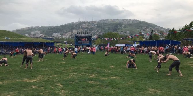 9. Altın Kemer Yağlı Güreşleri Hava Muhalefeti Nedeniyle Ertelendi