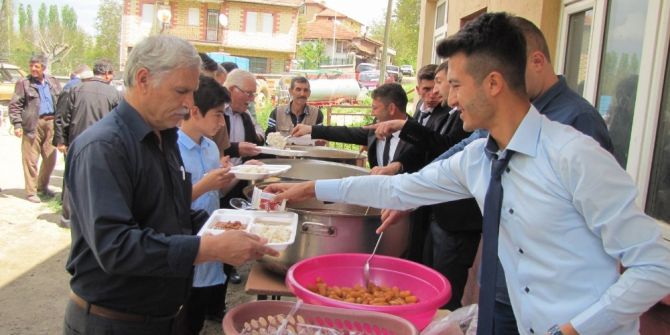 Yukarı Yoncaağaç Köyünde Hayır Yemeği