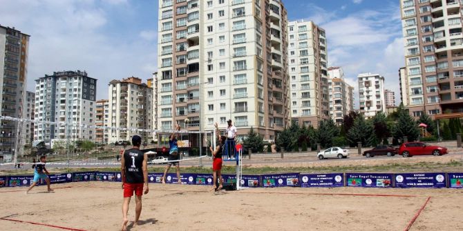 Okullar Arası Gençler Plaj Voleybolu İlk Kez Kayseri’de