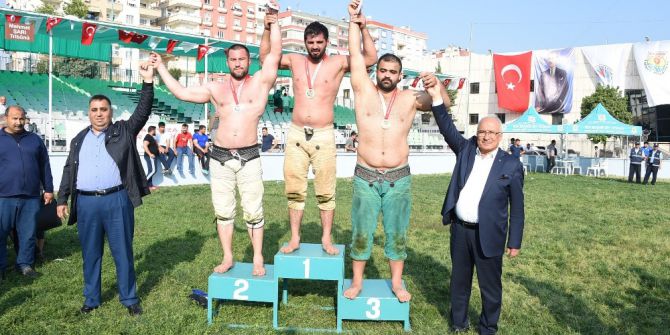 Eshab-ı Kehf Hıdırellez Güreşlerinde İbrahim Bölükbaşı Başpehlivan Oldu