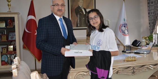 Milli Eğitim Müdürü Büyük’ten Tübitak Bölge Birincisi Çoban’a Ödül