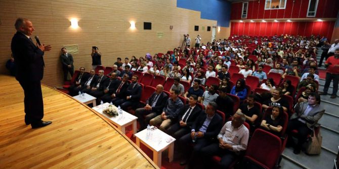 Osman Zolan, Tecrübelerini Kuyucak Myo Öğrencileriyle Paylaştı