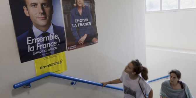 Fransa, Cumhurbaşkanını Seçmek Üzere Sandığa Gidiyor