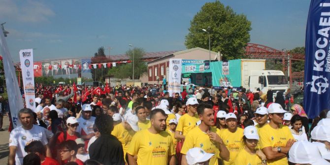 Kitaba Koş Etkinliği Renkli Görüntülere Sahne Oldu