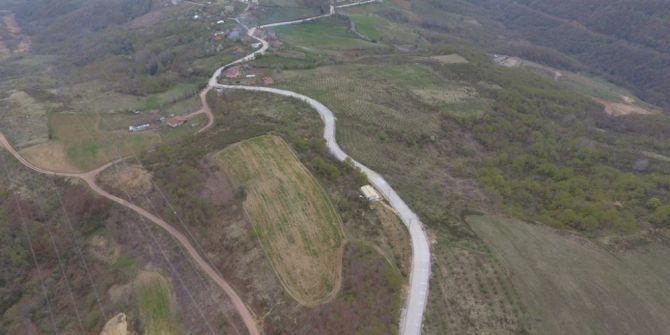 Kent Geneline 90 Kilometre Grup Köy Yolu Yapılıyor