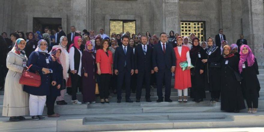 Ak Partili Kadınlardan En Anlamlı Ziyaret