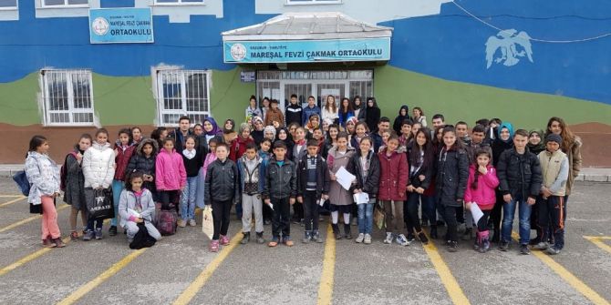 Üniversiteli Öğrencilerden Miniklere Özel Ders