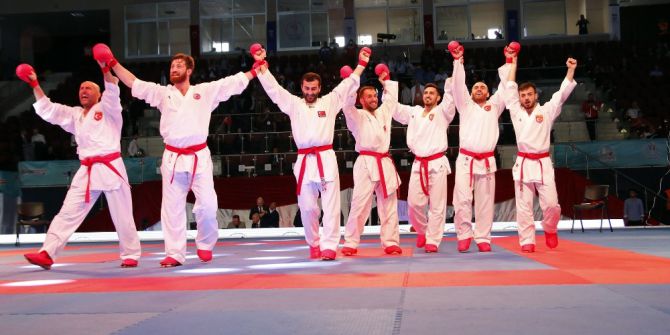 Milli Karatecilerden Tarihi Başarı