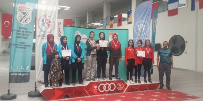 Muazzez Sümer Mta Lisesi Grup Şampiyonu Oldu