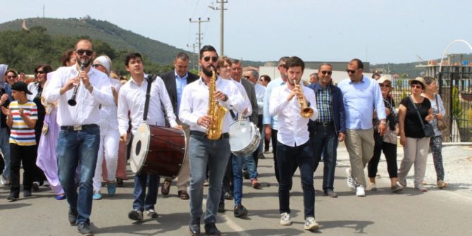 Ayvalık Ve Küçükköy’de Teferiç Şenlikleri Coşkusu