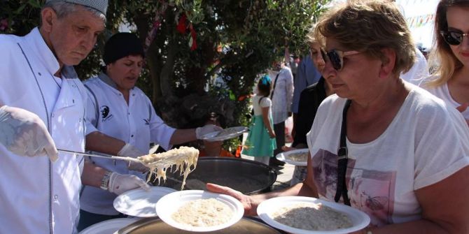 Kuşadası Belediyesi’nden Hıdrellez Keşkeği