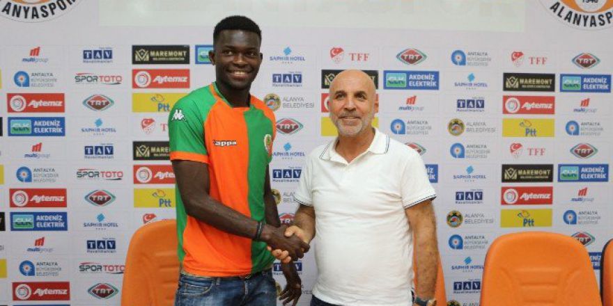Alanyaspor’da Orta Sahaya Takviye