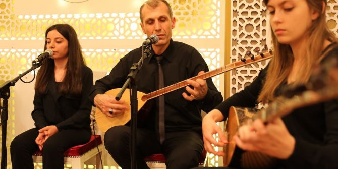 İlkadım’da Malazgirt’ten Dumlupınar’a Şiir Ve Türkü Gecesi