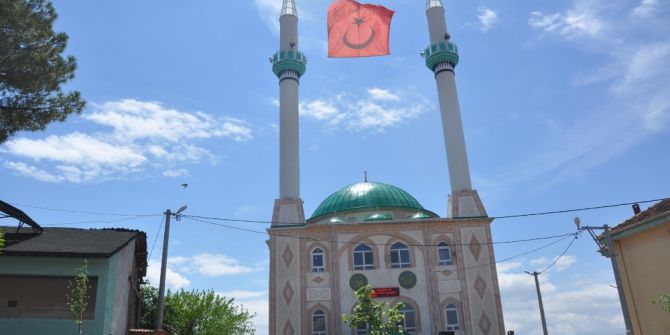 Süpürtü Cami İbadete Açıldı